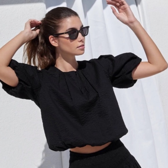 AYR Tops - AYR Black Puff-Sleeve Textured Cropped Top